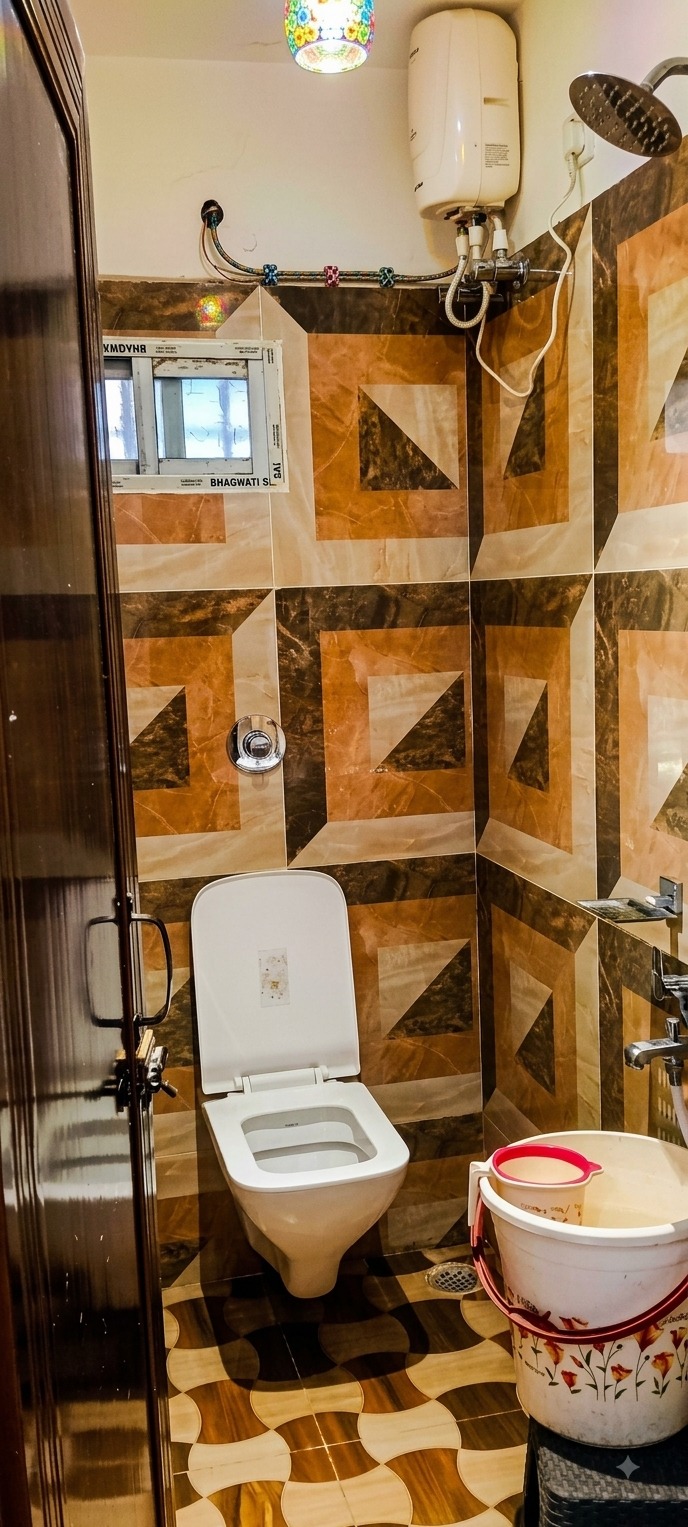 Washroom & Toilet
