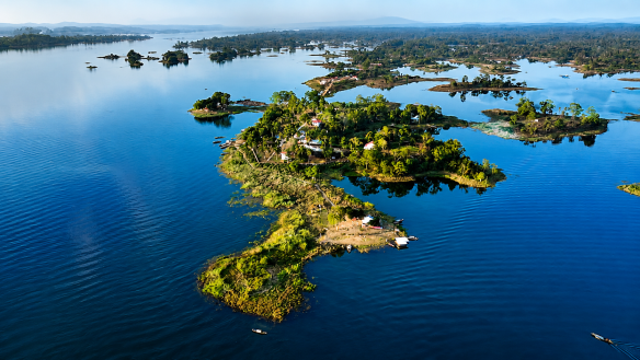 Dumboor Lake